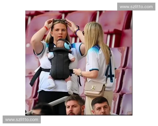 世界杯太太团闪耀赛场背后风采全记录与生活趣事揭秘